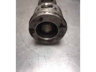 Píst 75L101 Volvo V40