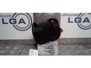 Вентилятор печки 272107379R Dacia Sandero