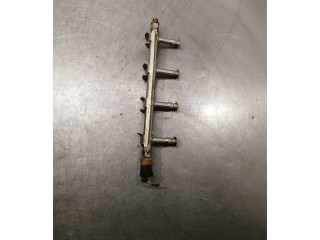 Топливная рампа 03F133320C, 049520410 Volkswagen Golf VI