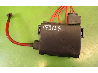 Блок предохранителей 1J0937550AB Skoda Octavia Mk1 (1U)