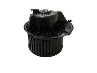 Вентилятор печки Volkswagen Caddy