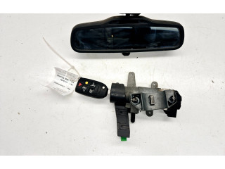 Блок предохранителей  30657507D, 436515590500   Volvo V70    