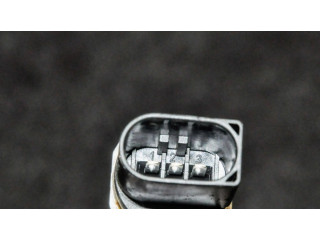 Топливная рампа 04E133320D Volkswagen Jetta VI для двигателя CNLA