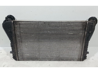 Интеркулер  1K0145803L   Volkswagen Touran I 