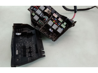 Блок предохранителей 689T14A076CA Ford S-MAX