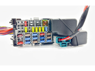 Блок предохранителей  DPW13800159HWB, 31072013   Volvo V70    