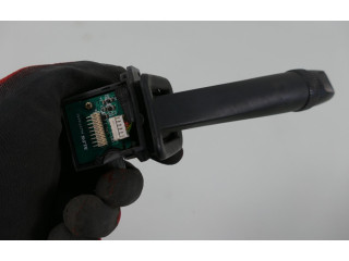 Ручка стеклоочистителей 8691695   Volvo S60