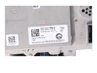 Панель приборов 5E3920770C Skoda Octavia Mk4