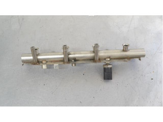 Топливная рампа    Volkswagen PASSAT B6   для двигателя AXX