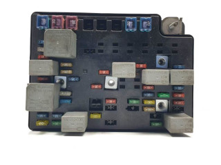 Блок предохранителей 12193691   KIA Shuma    