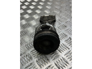 Píst 11257812585 BMW 5 F10 F11 pro naftový motor 3.0