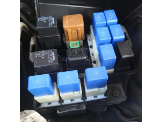 Pojistková skříňka Infiniti M 2012