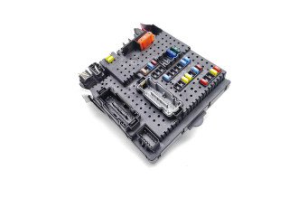 Блок предохранителей 31314469, 28242073 Volvo XC90