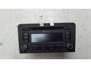 Радио/ проигрыватель CD/DVD / навигация