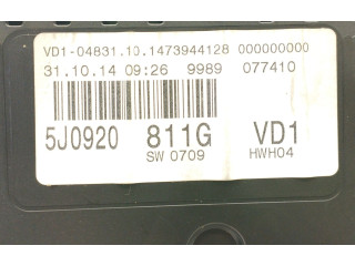 Спидометр (приборный щиток) 5J0920811G, 04831101473944128   Skoda Fabia Mk3 (NJ)   