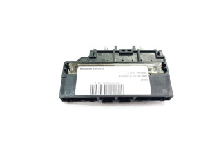 Блок предохранителей 243806LA0A   Renault Clio I    