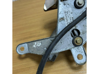 Моторчик заднего дворника A2108207342, D8168    Mercedes-Benz E W210