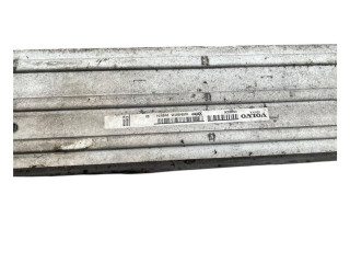 Интеркулер  31338236   Volvo V60 