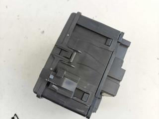 Блок предохранителей  P68068355AC   Fiat Freemont    