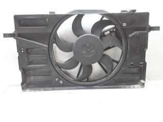 Вентилятор радиатора     0130307001, 30741630    Volvo V50 2.4