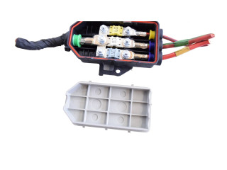 Pojistková skříňka 0HBF0003ZXBASE3 Porsche Panamera (970) 2011