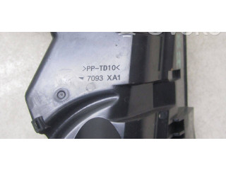 Блок предохранителей     Honda HR-V    