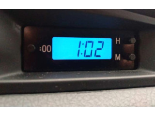 Дисплей       Toyota Auris E180