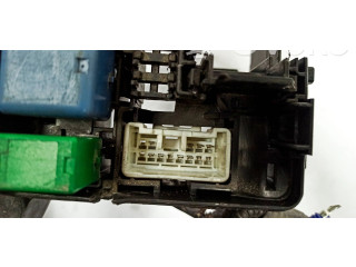 Блок предохранителей  8826332070, 1567001400   Toyota Prius (XW20)    