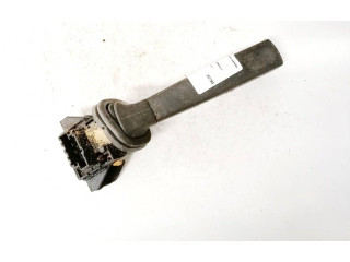 Ручка стеклоочистителей 3523207dot, 01837121   Volvo 960