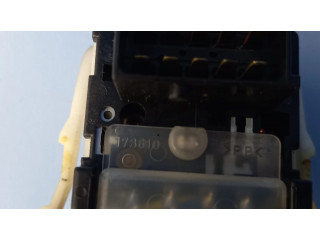 Ручка поворотов/ фонарей