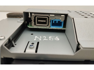 Дисплей    8G4310E889AA   Aston Martin Vantage III