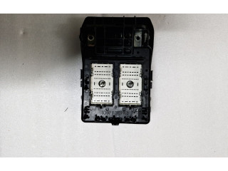 Блок предохранителей  68347002AE   Jeep Grand Cherokee WL    