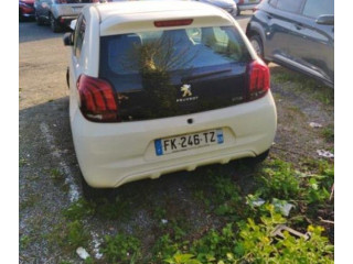 Панель приборов    Peugeot 108       