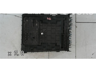 Блок предохранителей Skoda Octavia Mk2 (1Z)