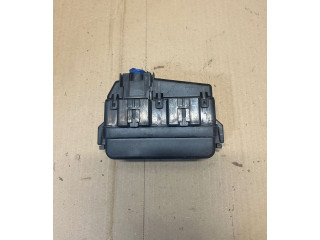   Pojistková skříňka 7698XA1   Honda HR-V 2016