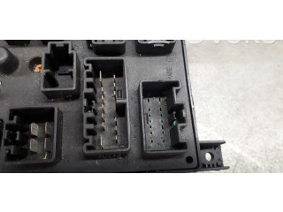 Блок предохранителей 518826003 Volvo XC90