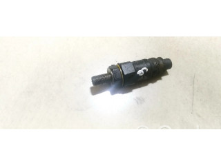 Форсунка l711530    Mazda 626 для дизельного двигателя  2