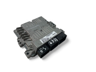 Блок управления двигателем Блок управления 31355792   Volvo V70