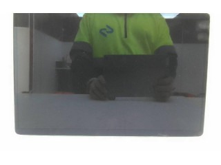 Дисплей    1673288-10-B   Tesla Model 3