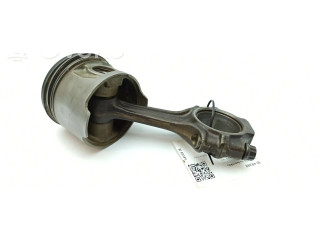 Píst 11004 Mercedes-Benz S W116 pro benzínový motor 2.8