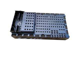 Блок предохранителей 08679899, 08696098 Volvo S60