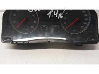 Přístrojová deska Volkswagen Golf V 2009 1K0920862, V0002000