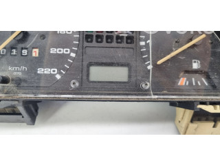 Přístrojová deska Volkswagen PASSAT B2 1987 321919033RF