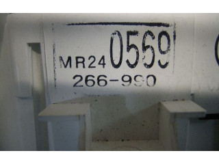 Панель приборов 266990 Mitsubishi Space Runner