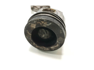 Píst Volkswagen Caddy DFSD