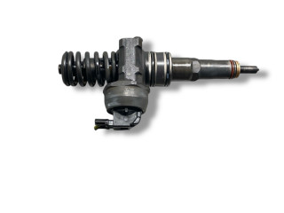 Форсунка 0414720215, 038130073ag Volkswagen Golf Plus BKC