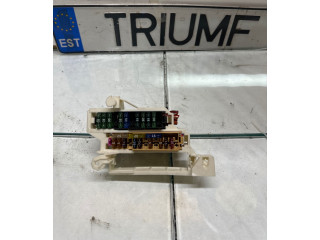 Pojistková skříňka Audi A8 S8 D4 4H 2010