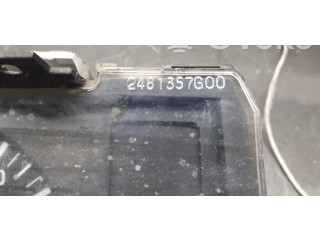 Přístrojová deska Nissan PickUp 2002 2481357g00