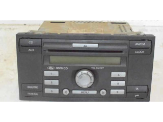 Радио/ проигрыватель CD/DVD / навигация