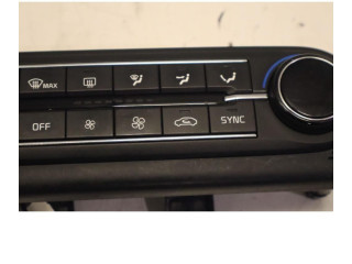 Блок управления климат-контролем 97250-J7301   KIA Xceed